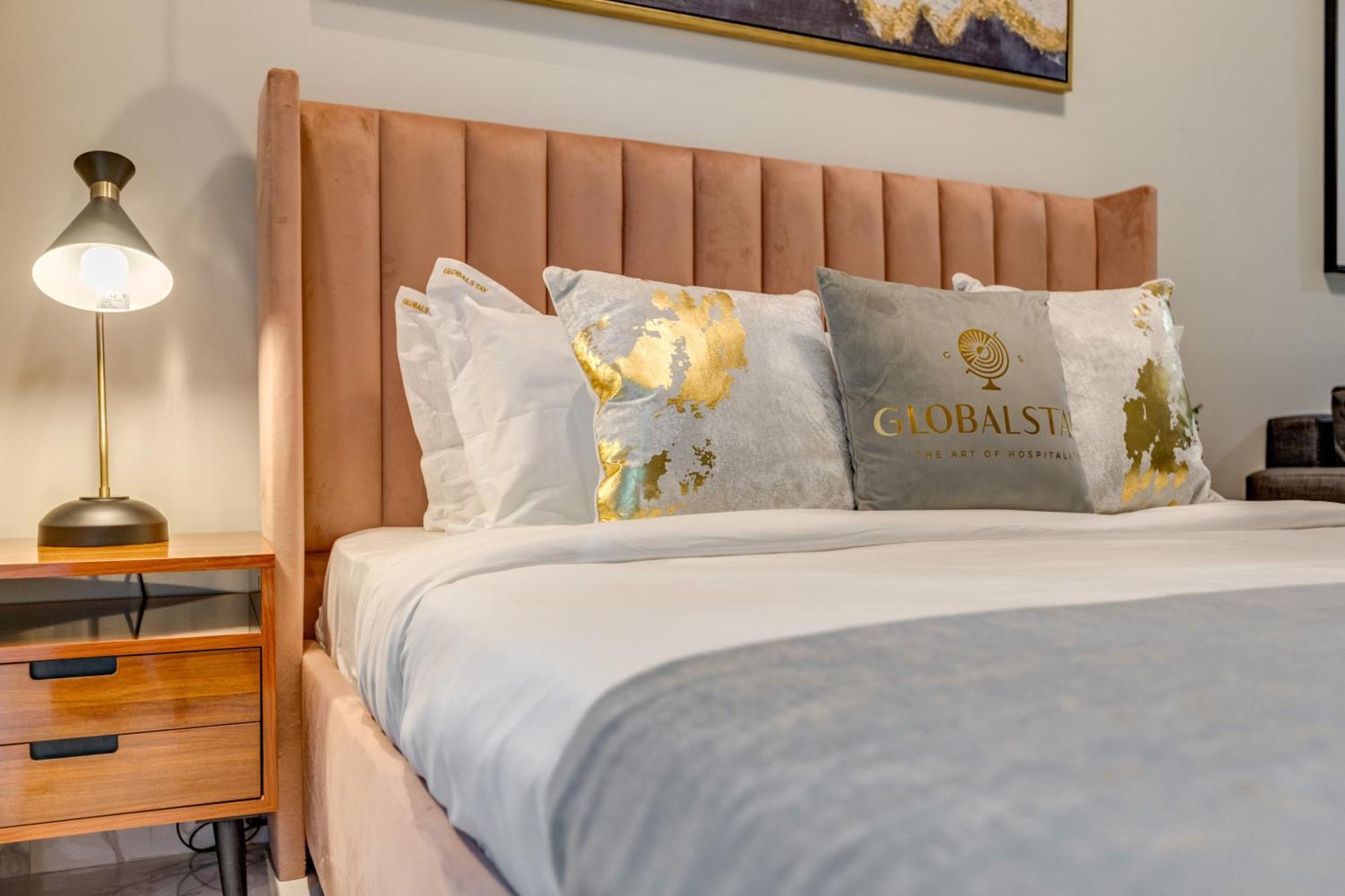 Globalstay J One Tower Apartments At Pearl Of Uae Дубай Екстериор снимка